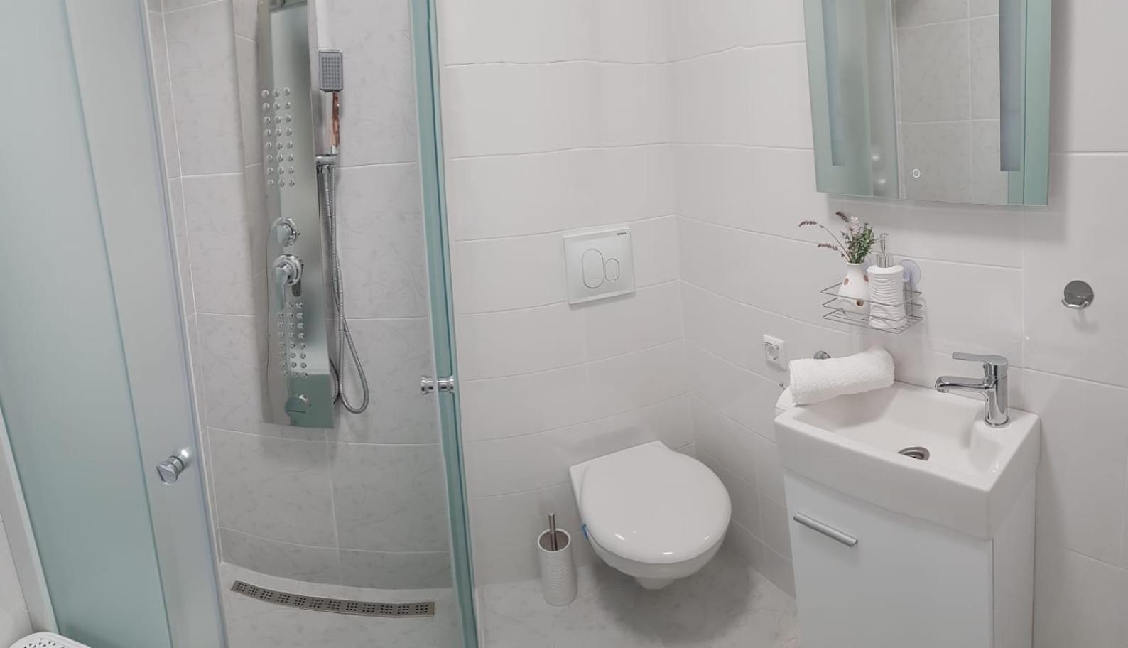 Apartman Kristina - Self Check In & Check Out Otočac Εξωτερικό φωτογραφία